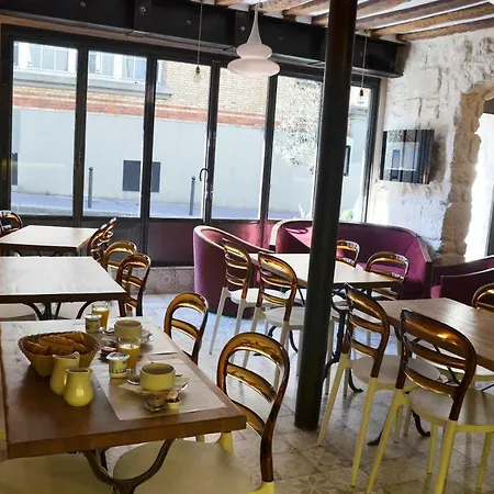 מלון Hotel Marie
